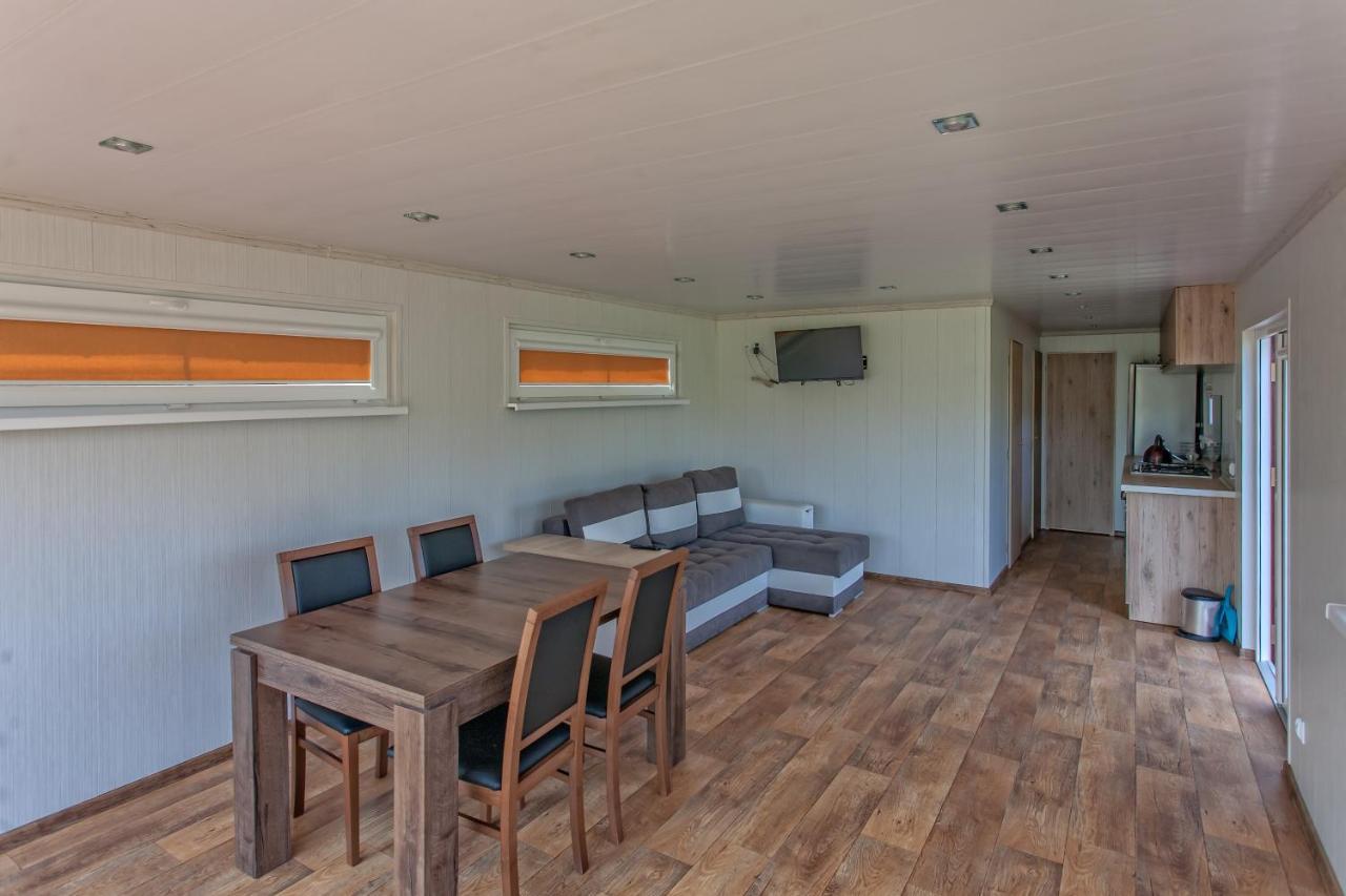 Gosciniec Pod Debem Villa Wilimy Exterior photo