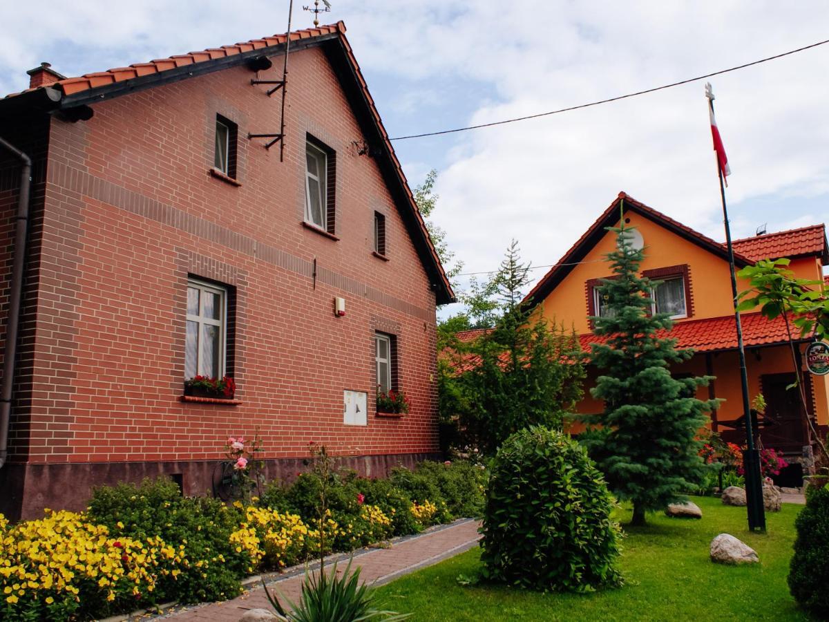 Gosciniec Pod Debem Villa Wilimy Exterior photo